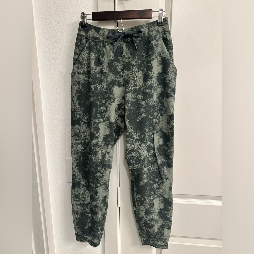 Lululemon joggers